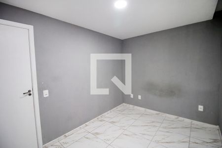 Quarto 1 de apartamento para alugar com 2 quartos, 50m² em Cordovil, Rio de Janeiro