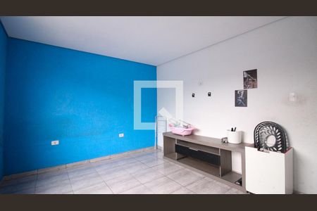 Quarto 2 de casa para alugar com 2 quartos, 200m² em Vila Tolstoi, São Paulo