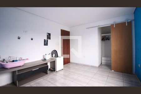 Quarto 2 de casa para alugar com 2 quartos, 200m² em Vila Tolstoi, São Paulo