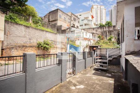 Varanda  de casa para alugar com 2 quartos, 100m² em Vila Guaca, São Paulo