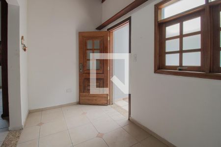 Hall de entrada de casa para alugar com 2 quartos, 118m² em Vila Bocaina, Mauá