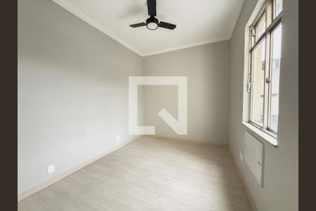 Quarto 1 de apartamento para alugar com 2 quartos, 55m² em Bonsucesso, Rio de Janeiro