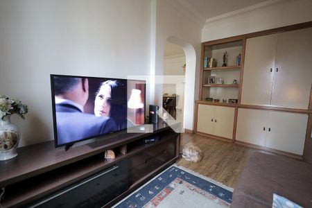 Sala de TV de apartamento à venda com 3 quartos, 180m² em Vila Bastos, Santo André