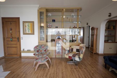 Sala de apartamento à venda com 3 quartos, 180m² em Vila Bastos, Santo André