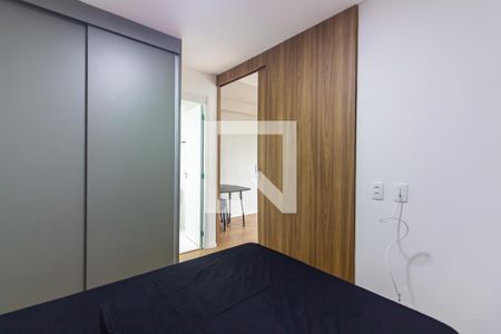 Quarto de apartamento para alugar com 2 quartos, 30m² em Bonfim, Osasco