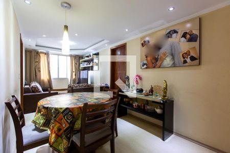 Sala de apartamento à venda com 3 quartos, 53m² em Itaquera, São Paulo