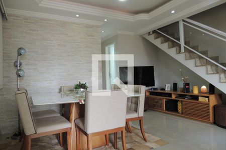 Sala de casa de condomínio para alugar com 3 quartos, 200m² em Pechincha, Rio de Janeiro