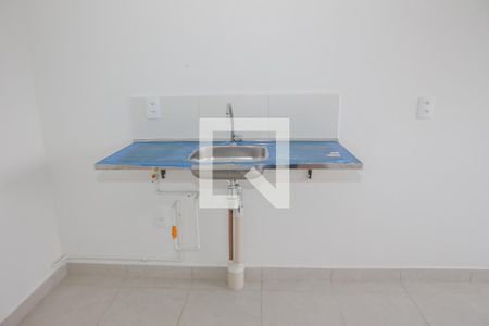 Sala e Cozinha de apartamento à venda com 1 quarto, 24m² em Parque Industrial Tomas Edson, São Paulo