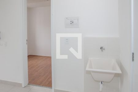 Sala e Cozinha de apartamento à venda com 1 quarto, 24m² em Parque Industrial Tomas Edson, São Paulo