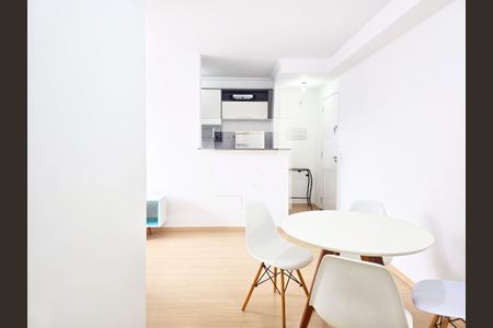Sala de apartamento para alugar com 2 quartos, 65m² em Jardim Flor da Montanha, Guarulhos