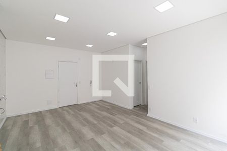 Sala/Cozinha/Área de Serviço  de apartamento à venda com 2 quartos, 70m² em Vila Carmosina, São Paulo