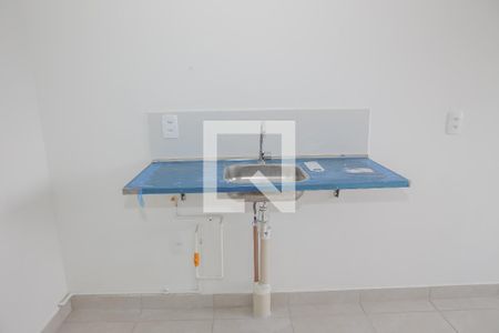 Sala e Cozinha de apartamento à venda com 1 quarto, 24m² em Parque Industrial Tomas Edson, São Paulo