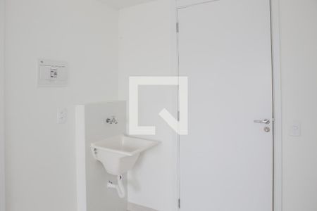 Sala e Cozinha de apartamento à venda com 1 quarto, 24m² em Parque Industrial Tomas Edson, São Paulo