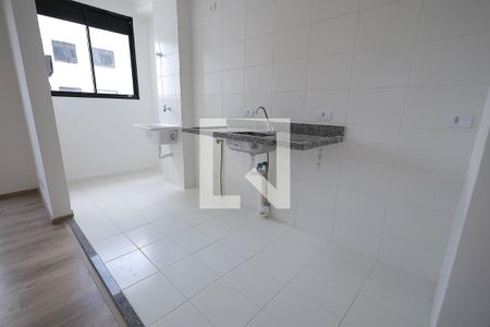 Cozinha e Área de Serviço de apartamento para alugar com 2 quartos, 45m² em Vila Palmares, Santo André