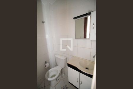 Lavabo de casa para alugar com 2 quartos, 84m² em Irajá, Rio de Janeiro