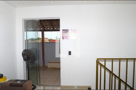 Sala de TV de apartamento para alugar com 2 quartos, 83m² em São Gabriel, Belo Horizonte