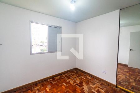 Quarto 2 de apartamento para alugar com 2 quartos, 48m² em Vila Guarani, São Paulo