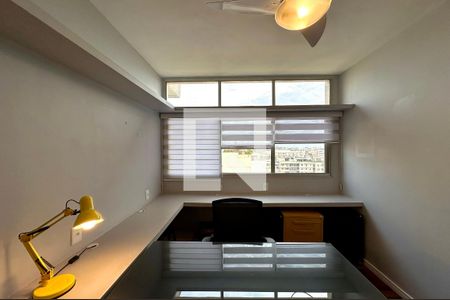Quarto 1 de apartamento para alugar com 3 quartos, 97m² em Copacabana, Rio de Janeiro