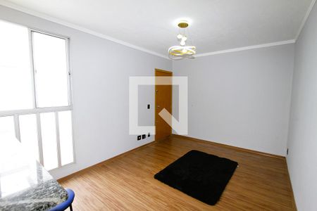 Sala de apartamento para alugar com 2 quartos, 46m² em Califórnia, Contagem