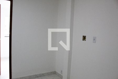 Sala/Cozinha de apartamento para alugar com 1 quarto, 45m² em Tanque, Rio de Janeiro