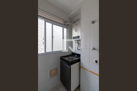 Sala/Cozinha/Área de Serviço  de apartamento para alugar com 2 quartos, 43m² em Colônia (zona Leste), São Paulo