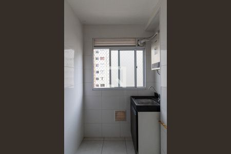 Sala/Cozinha/Área de Serviço  de apartamento para alugar com 2 quartos, 43m² em Colônia (zona Leste), São Paulo