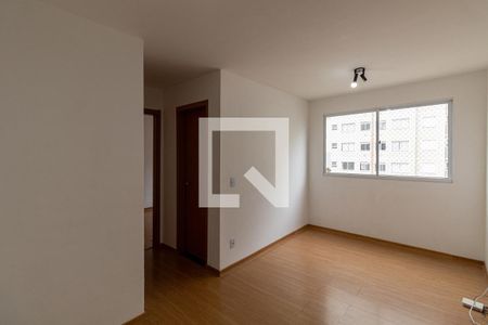 Sala/Cozinha/Área de Serviço  de apartamento para alugar com 2 quartos, 43m² em Colônia (zona Leste), São Paulo