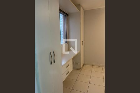 Quarto 1  de apartamento para alugar com 2 quartos, 64m² em Setor Oeste, Goiânia