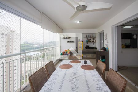Apartamento para alugar com 3 quartos, 130m² em Santo Amaro, São Paulo