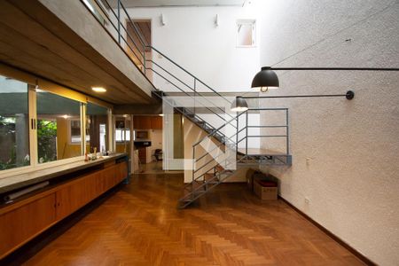 Sala de casa para alugar com 4 quartos, 300m² em Jardim Paulistano, São Paulo