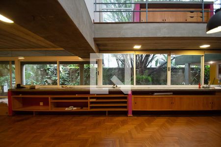 Sala de casa para alugar com 4 quartos, 300m² em Jardim Paulistano, São Paulo