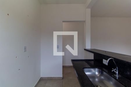 Cozinha de apartamento para alugar com 1 quarto, 70m² em Cidade Continental, São Paulo