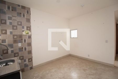 Sala/Cozinha de apartamento para alugar com 1 quarto, 42m² em Moinho Velho, São Paulo