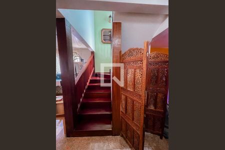 Escada de casa para alugar com 2 quartos, 175m² em João Paulo, Florianópolis