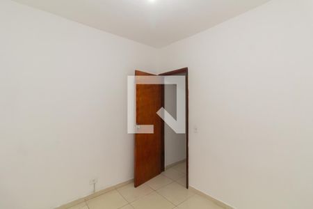 Quarto 1 de casa de condomínio para alugar com 2 quartos, 92m² em Vila Taquari, São Paulo