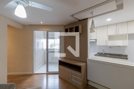 Sala e Cozinha de apartamento à venda com 2 quartos, 52m² em Chácara Cruzeiro do Sul, São Paulo