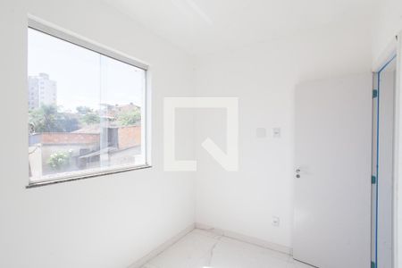 Quarto 1 de apartamento para alugar com 2 quartos, 55m² em Vila Cloris, Belo Horizonte