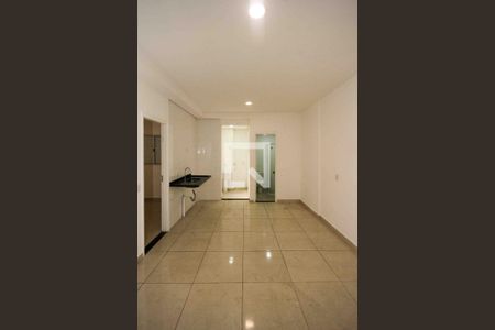 Sala/Cozinha de apartamento para alugar com 2 quartos, 39m² em Chácara Califórnia, São Paulo