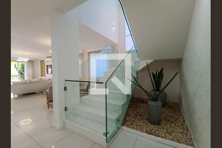 Sala de casa de condomínio à venda com 4 quartos, 600m² em Barra da Tijuca, Rio de Janeiro