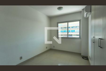Suíte de apartamento à venda com 2 quartos, 74m² em Barra da Tijuca, Rio de Janeiro