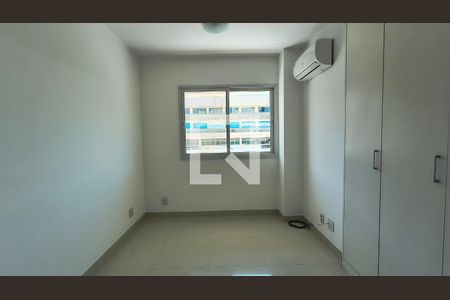 Suíte de apartamento à venda com 2 quartos, 74m² em Barra da Tijuca, Rio de Janeiro