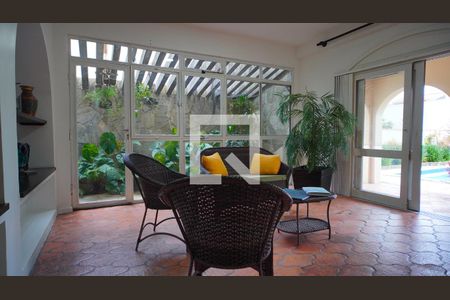 Sala jardim inverno  de casa para alugar com 4 quartos, 546m² em Jardim Itu, Porto Alegre