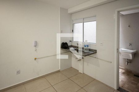 Sala e Cozinha de apartamento para alugar com 2 quartos, 42m² em Vila Alpina, São Paulo