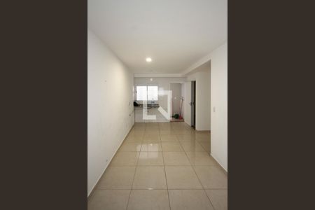 Sala e Cozinha de apartamento para alugar com 2 quartos, 42m² em Vila Alpina, São Paulo