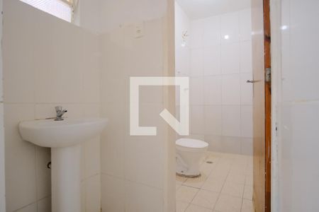 Banheiro de casa para alugar com 1 quarto, 60m² em Penha de França, São Paulo