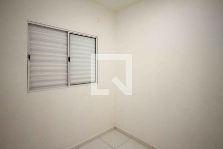 Quarto 1 de apartamento para alugar com 2 quartos, 40m² em Vila Antonieta, São Paulo