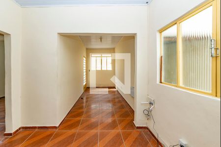 Sala de casa para alugar com 2 quartos, 360m² em Salgado Filho, Belo Horizonte