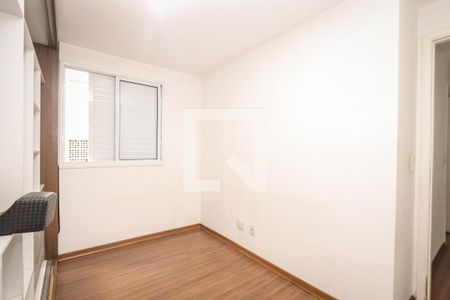 Quarto 1 de apartamento para alugar com 2 quartos, 45m² em Jardim Elizabete, Taboão da Serra