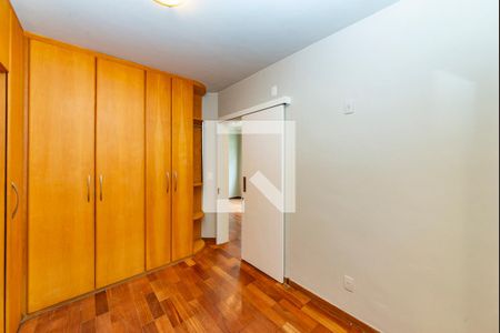 Suíte de apartamento para alugar com 2 quartos, 84m² em Estoril, Belo Horizonte