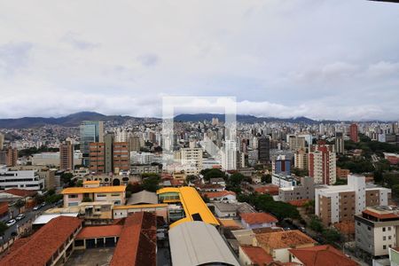 Vista da Sala de apartamento para alugar com 1 quarto, 150m² em Santa Tereza, Belo Horizonte